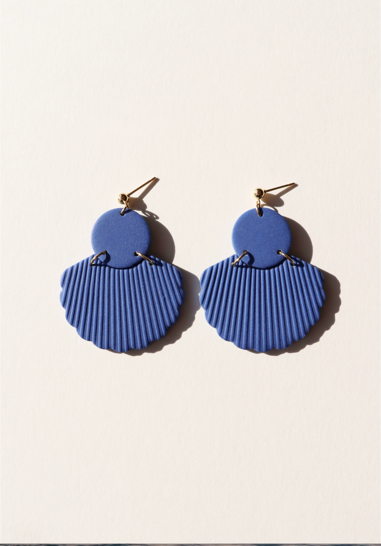 Boucles d'oreilles HYDRA . Bleu Cyclades