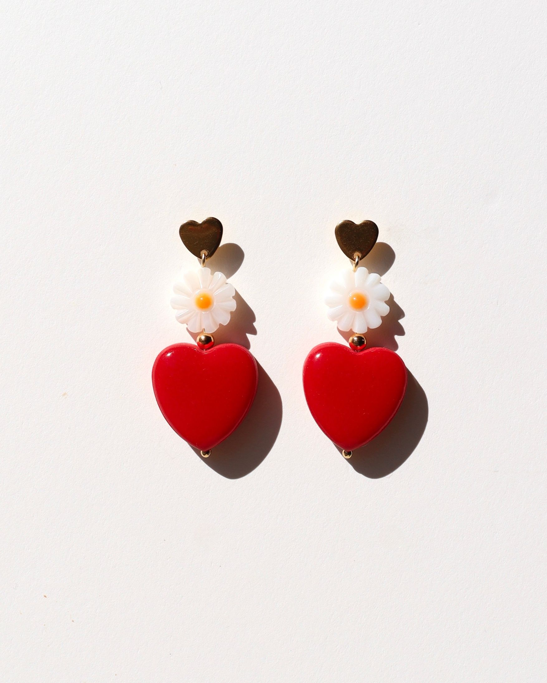 KOKKINI AGAPI . coeur rouge & perles de coquillage . série limitée