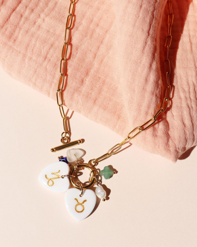 Collier ASTERIA double coeur . Amulette porte-bonheur . personnalisable