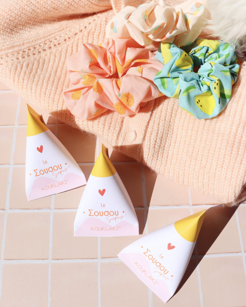Le Σουσου surprise ✹ berlingot scrunchie cheveux mystère – Image 3